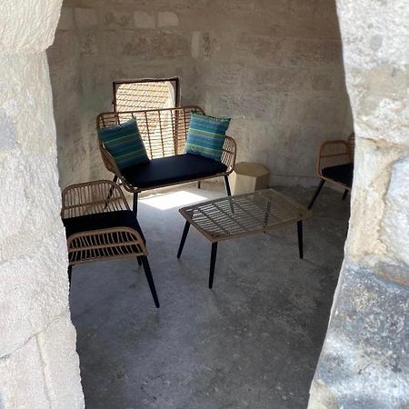 La Tour 3: Appart Au Coeur De La Petite Venise LʼIsle-sur-la-Sorgue 외부 사진